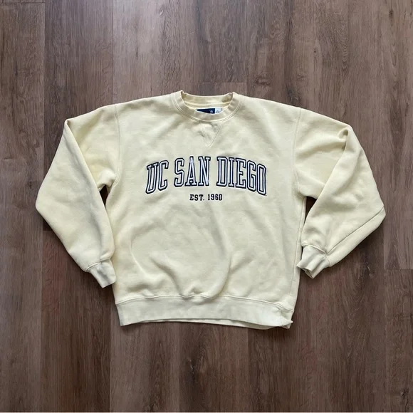 UC SAN DIEGO CREWNECK - Picture 1 of 7